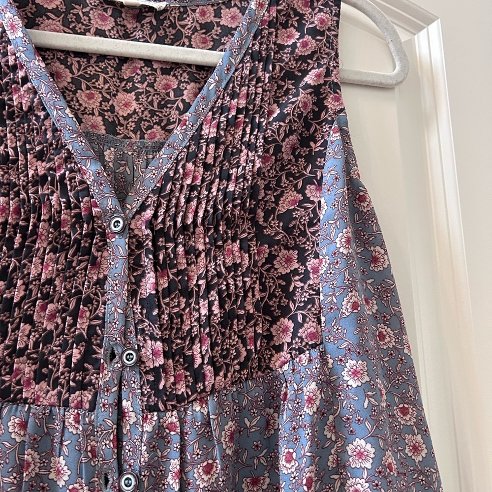 Mystree Button Down Pintucked Floral Tank Top. EUC. Boho. Flowy. - Picture 2 of 12
